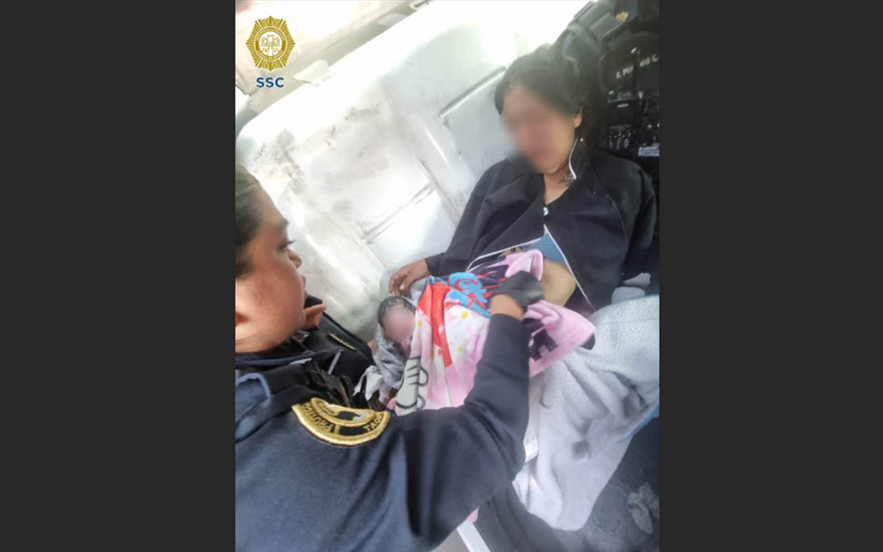 “Patrulla de la vida”: Mujer policía auxilia en nacimiento de bebé en CDMX
