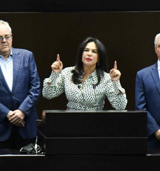 “No someterse a fantasías”, Alejandra Yáñez condena presión a Castell para disculparse