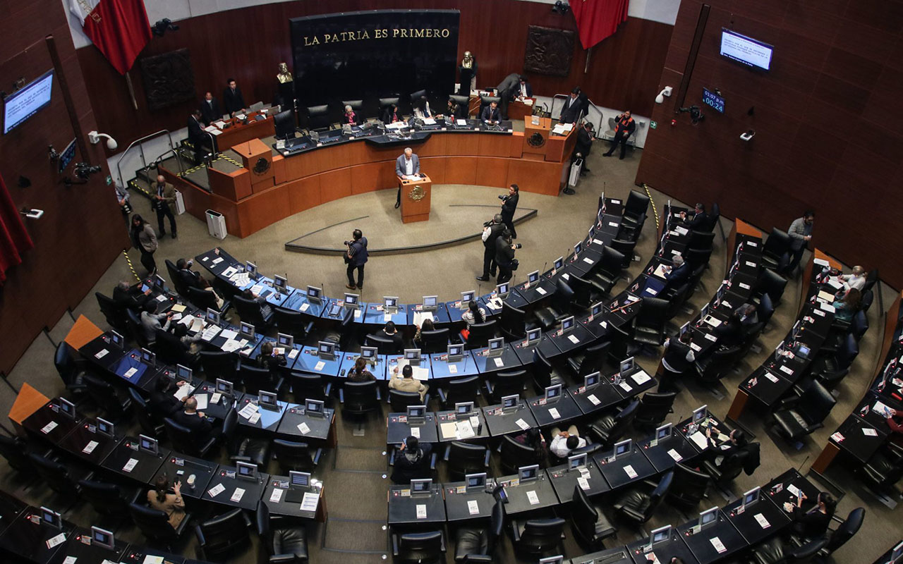 Turnan a Comisión de Gobernación solicitudes para desaparecer poderes en Guerrero y Guanajuato