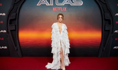 Jennifer Lopez durante el evento para fans con motivo del estreno de su película Atlas
