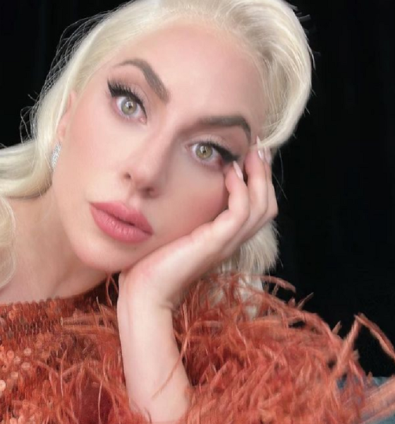 Lady Gaga se comprometió en la romántica París