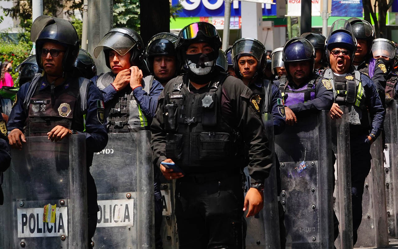 Urgen para que policías de México reciban atención a la salud mental