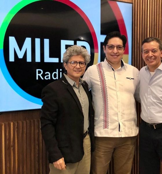 Luis Carlos Fuentes, Felipe Monroy y José Luis Arévalo, en el programa Mesa de Diálogo, sobre el libro Dios.