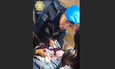 Policías auxilian a mujer mixteca en labor de parto en el Metro Pantitlán