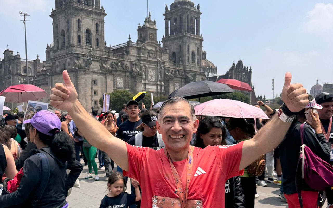 “Nuestra meta es la santidad”, obispo mexicano corre maratón