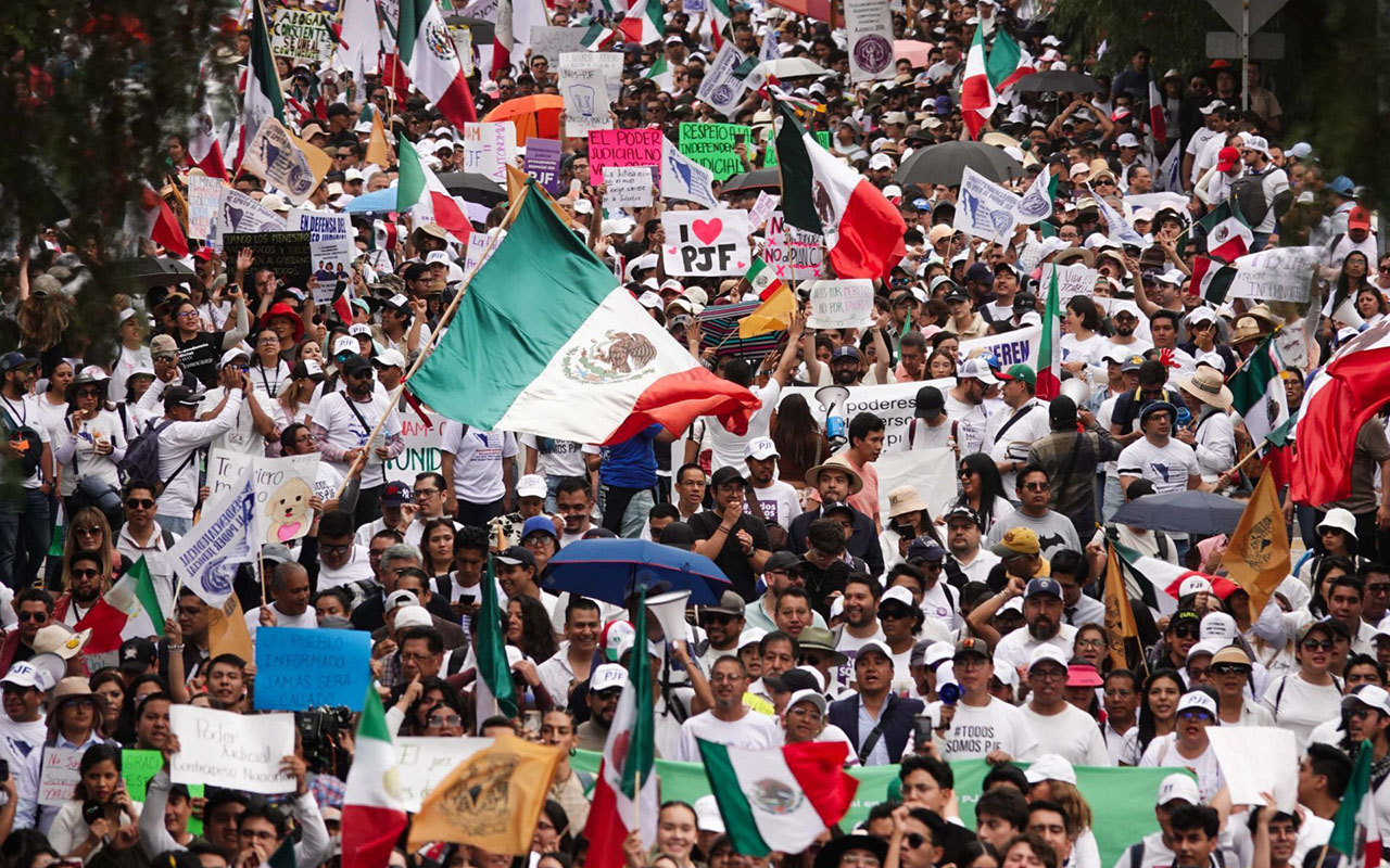 Debe sociedad civil parar “a como dé lugar” Reforma Judicial de AMLO: Especialistas