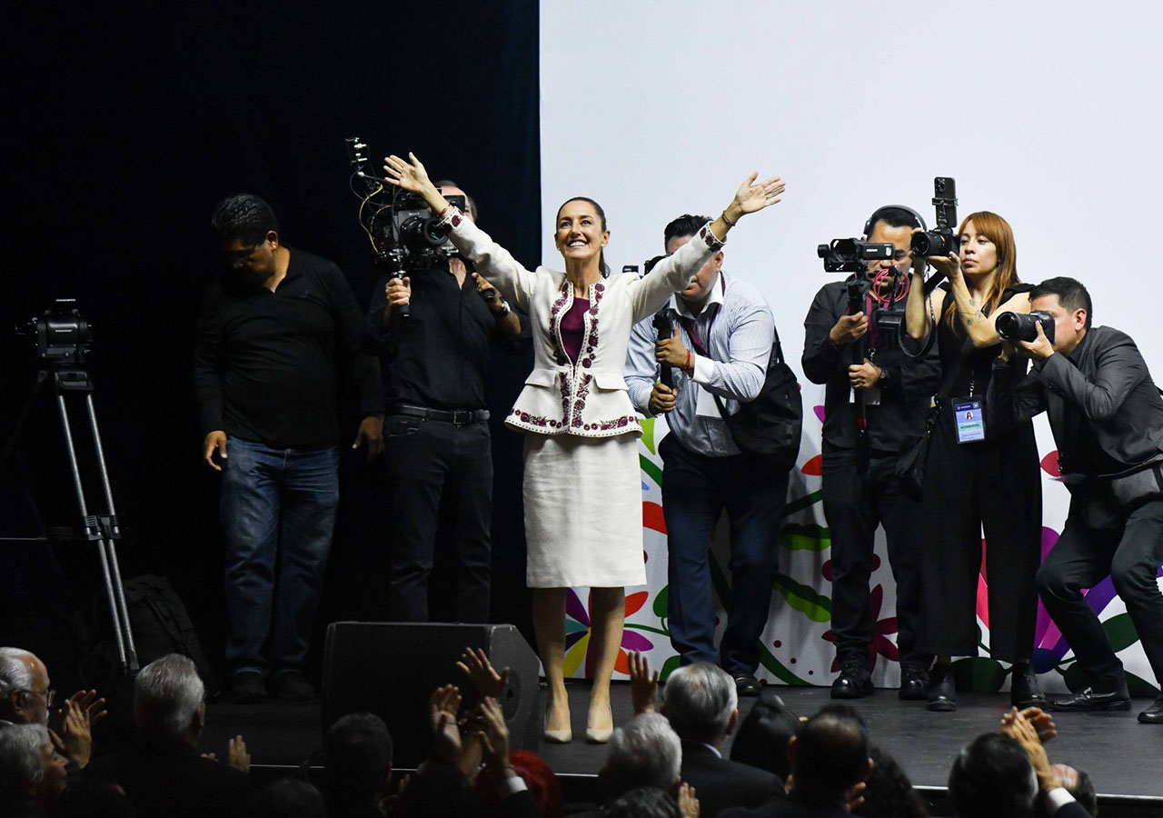 Sheinbaum celebra su victoria electoral y reafirma lealtad a López Obrador