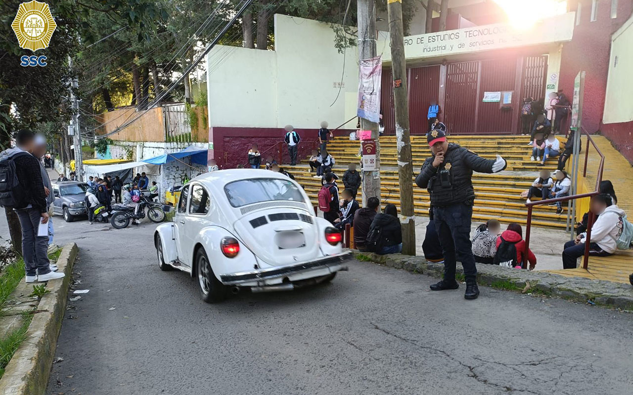 Levantan más de mil 500 infracciones de tránsito en primer día de clases en CDMX