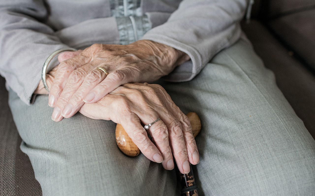 Desafíos emocionales de la vejez, ¿Cómo afrontar ansiedad, tristeza y abandono?