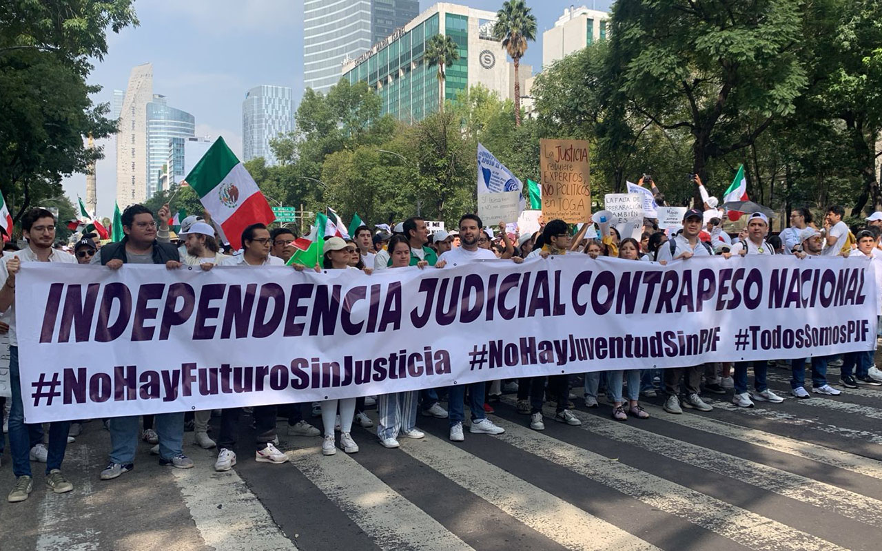 “Nadie me contó ni me manipuló”, estudiantes marchan en contra de Reforma Judicial