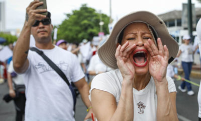 Defensa de los derechos fundamentales y división de poderes son imperativos en un proceso de paz