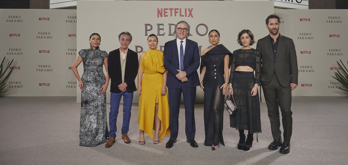 Pedro Páramo celebró su premier en esta ciudad, donde la Cineteca Nacional se ambientó al estilo Comala para recibir al elenco, encabezado por Manuel García-Rulfo.