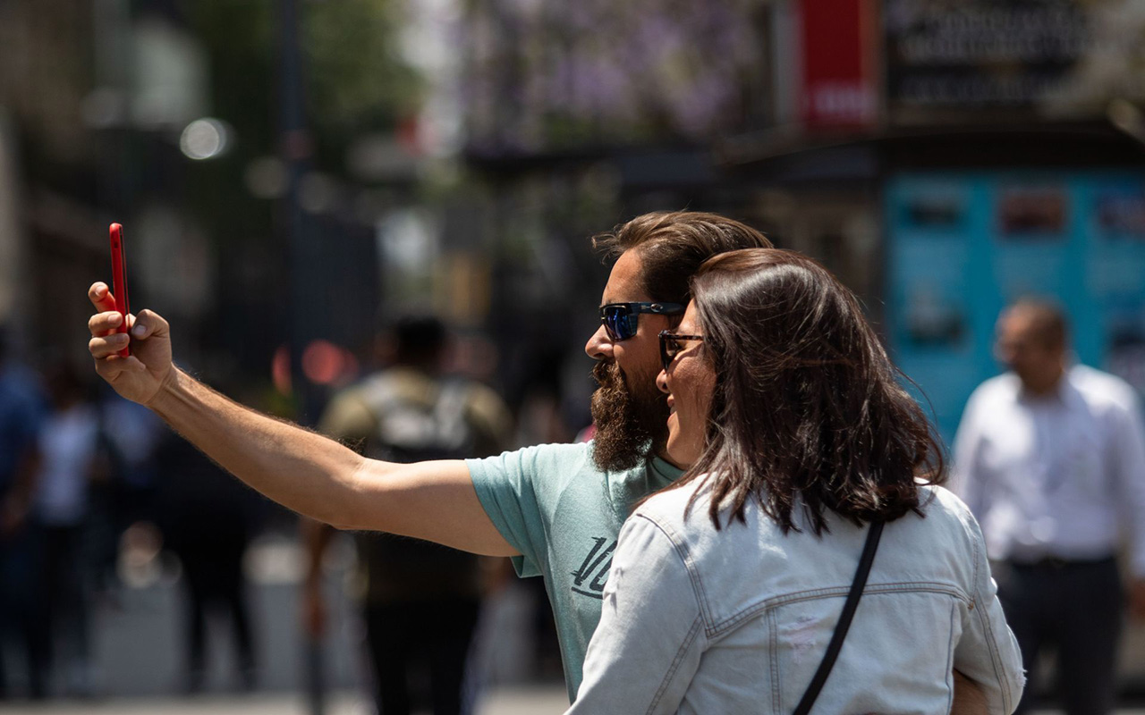 ¡Una foto inocente de vacaciones! lo que nunca debes compartir redes sociales