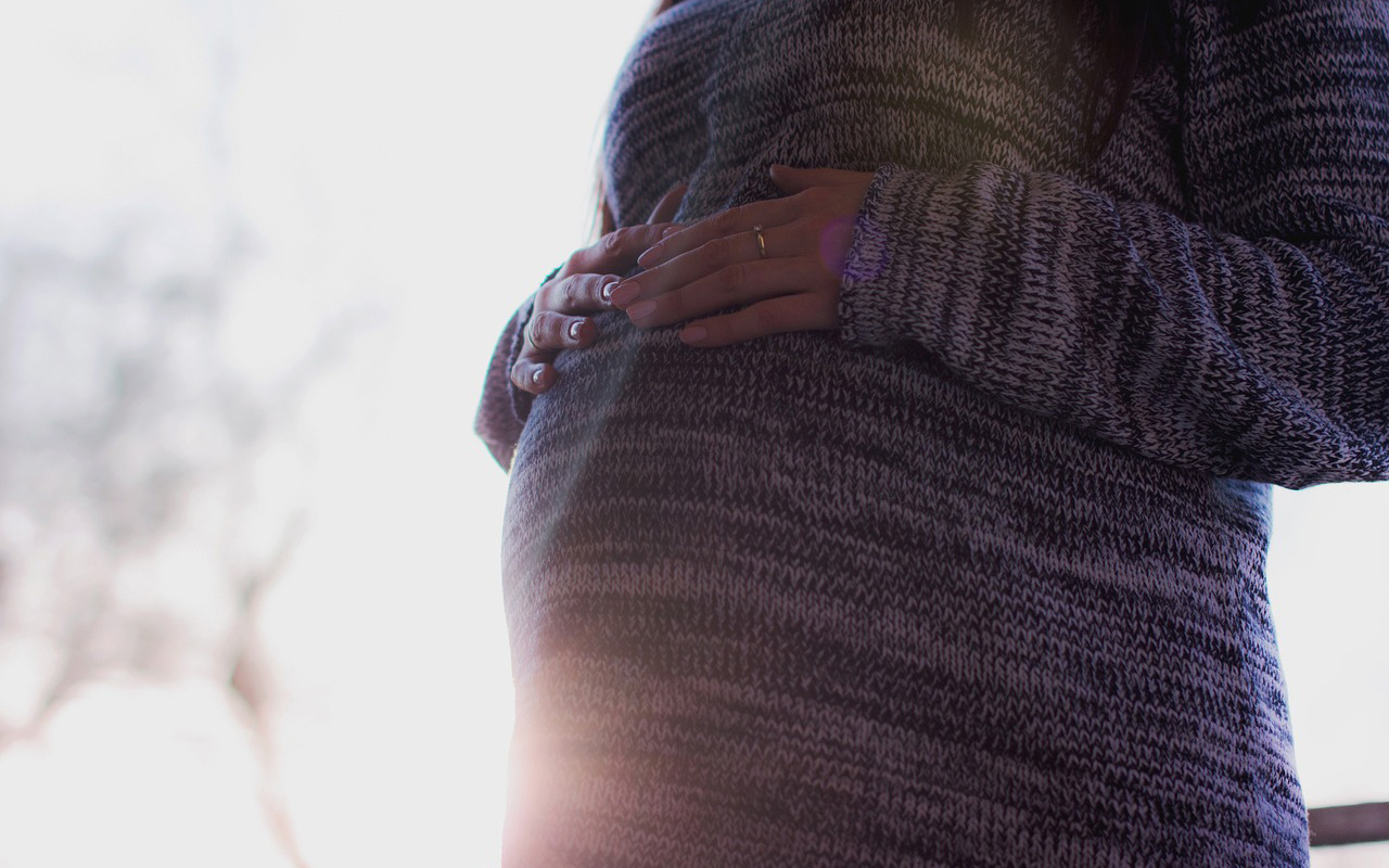 "Persona gestante" y "cuerpo menstruante": SCJN borra a las mujeres, advierte colectivo de mujeres