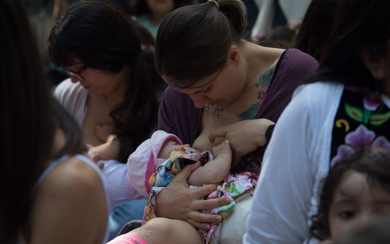 Menos del 35% de bebés en México reciben leche materna en sus primeros seis meses