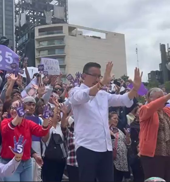 “Justicia social para todos”: Javier Molina convoca a cientos en el Ángel de la Independencia