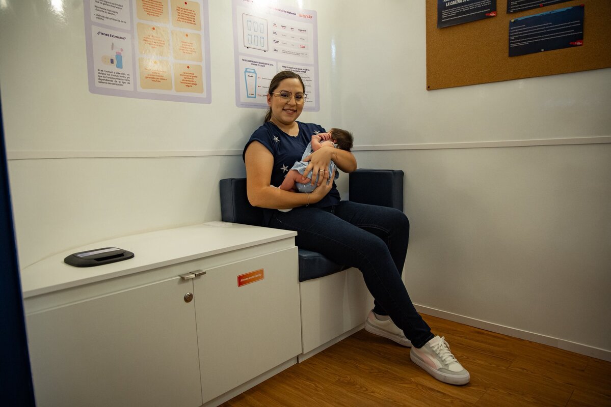 Futbol y familia unidos: cabina de lactancia en estadio, ejemplo de México rumbo al 2026