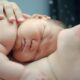 Amor maternal, la medicina del alma contra el síndrome de abstinencia neonatal