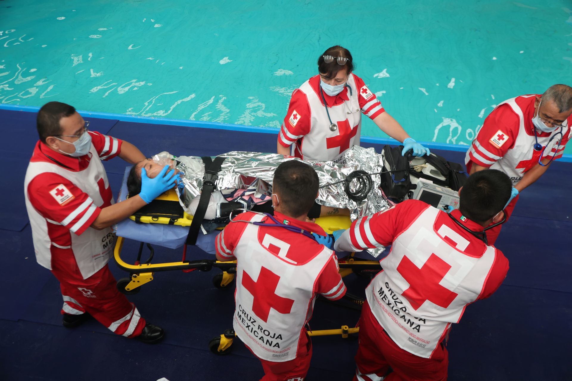 Los primeros en llegar, últimos en rendirse: el valor de los Paramédicos. FOTO: EDGAR NEGRETE LIRA/CUARTOSCURO.COM