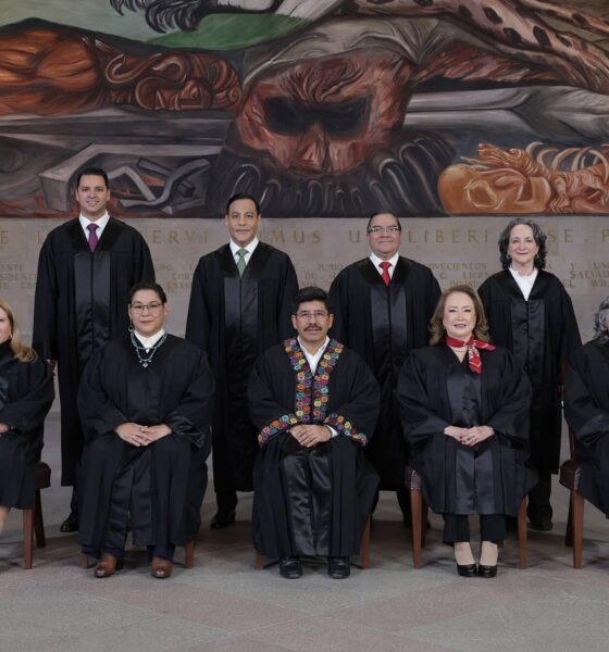 CIUDAD DE MÉXICO, 01SEPTIEMBRE2025.- Integración de la nueva Suprema Corte de Justicia de la Nación (SCJN): Hugo Aguilar Ortiz, ministro presidente, junto a los ministros Loretta Ortiz Ahlf; Lenia Batres Guadarrama; Yasmín Esquivel Mossa; María Estela Ríos González; Arístides Rodrigo Guerrero García; Giovanni Azael Figueroa Mejía; Irving Espinosa Betanzo y Sara Irene Herrerías Guerra. FOTO: NUEVA SCJN/NO VENTA SOLO USO EDITORIAL/CUARTOSCURO.COM