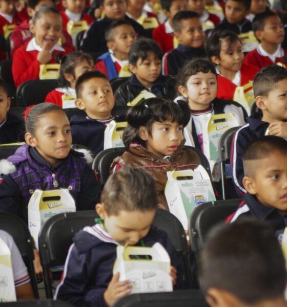 Al colegio con salud: desayunos escolares que mejoran el ánimo, la concentración. FOTO: ALEJANDRO NEYRA /CUARTOSCURO.COM