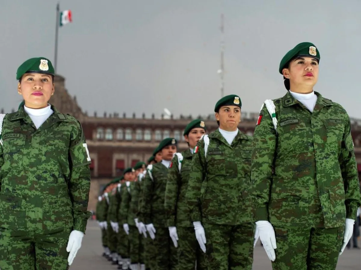 Mujeres militares en México