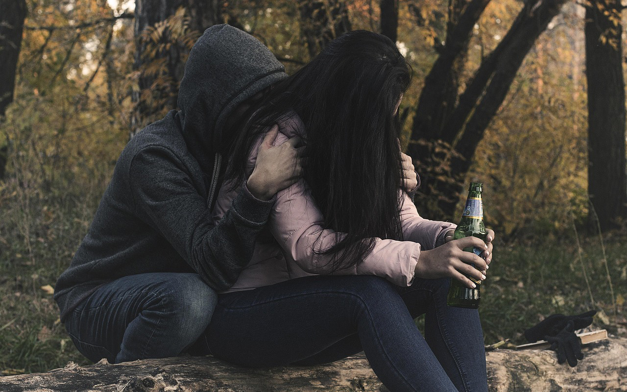 El impacto del confinamiento: alcohol, depresión y hostilidad en aumento