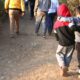 Niños con talla baja vulnerables a “burlas”; hay señales que padres deben vigilar