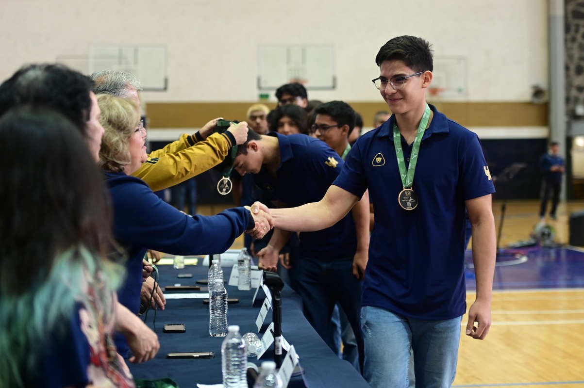 “La paz se construye todos los días”: distinguen a embajadores de paz en el Deporte Universitario