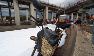 “Traslados y tortas”, joven repartidor ayuda a familias de víctimas en el Puente de la Concordia