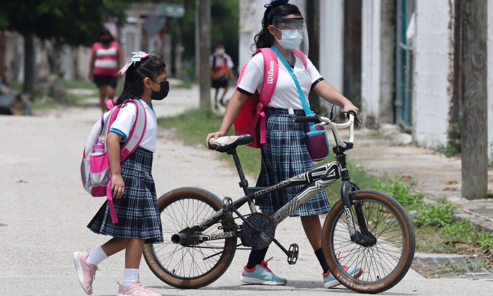 Transporte gratuito para estudiantes: propuesta que busca frenar abandono escolar en México