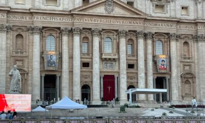 Carlo Acutis fue canonizado por el papa León XIV en la Plaza de San Pedro. FOTO: JUAN CARLOS CARREDANO