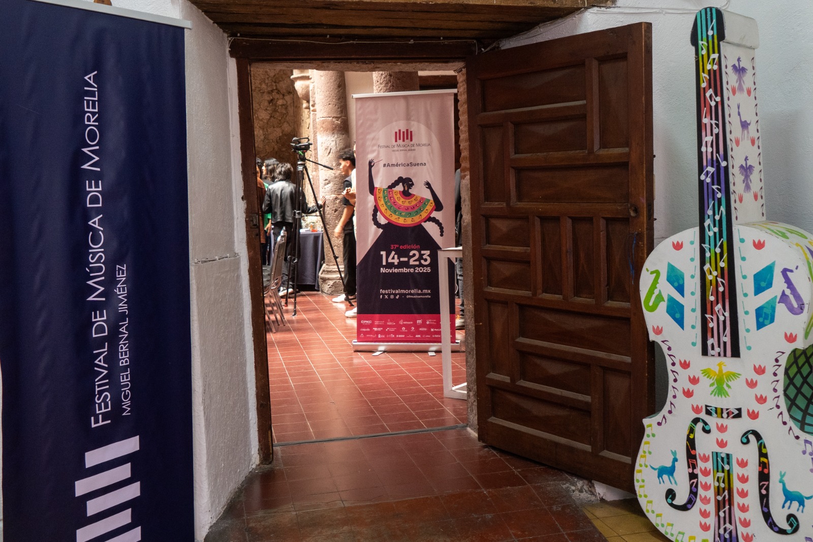 El Festival de Música de Morelia Miguel Bernal Jiménez celebrará su edición número 37 del 14 al 23 de noviembre, con un programa que, además de reunir a artistas de talla internacional, busca ser en un espacio de encuentro para las familias y un camino de formación para los niños y jóvenes michoacanos.