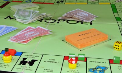 Educación financiera desde casa: juegos de mesa que enseñan a los niños a cuidar el dinero