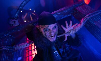 la nueva atracción de temporada del Acuario Inbursa, “La maldición de los piratas”, a propósito del Día de Muertos. Se trata de una experiencia inmersiva para toda la familia,