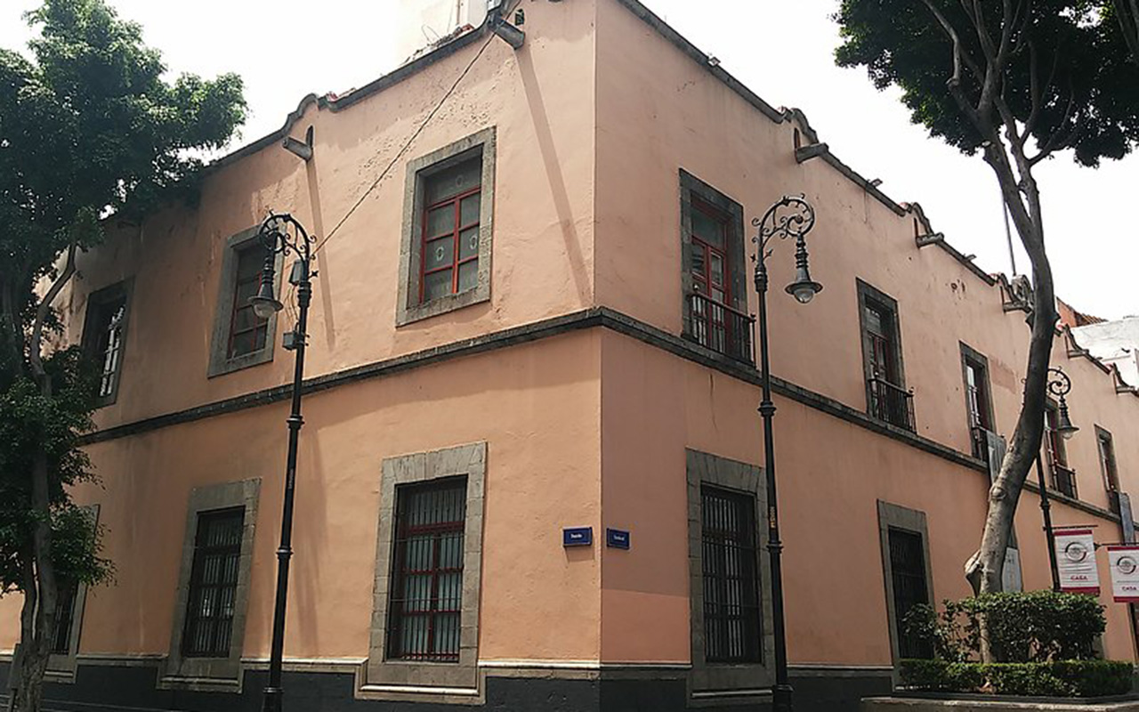 La Vieja Casona de Xicoténcatl, historia jesuita