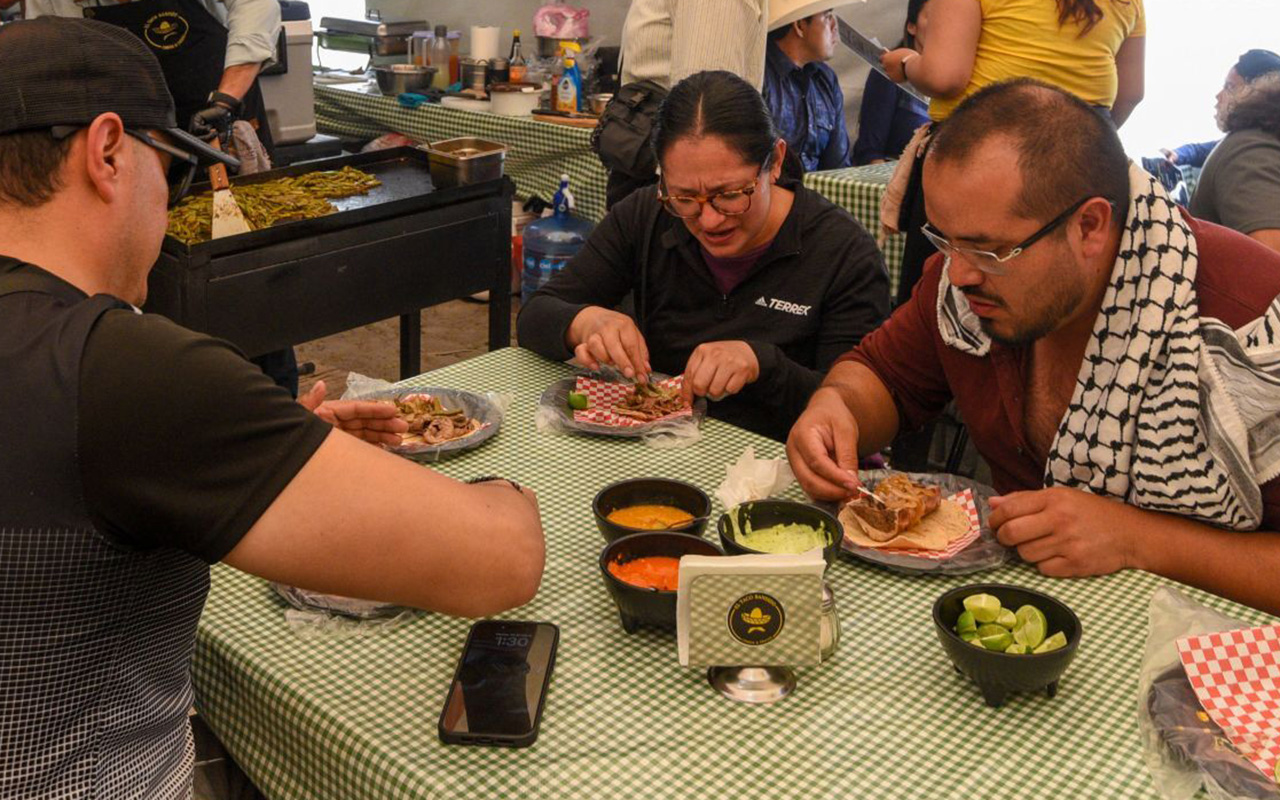 “Más tiempo para comer en familia”, el nuevo ingrediente de la salud pública en México