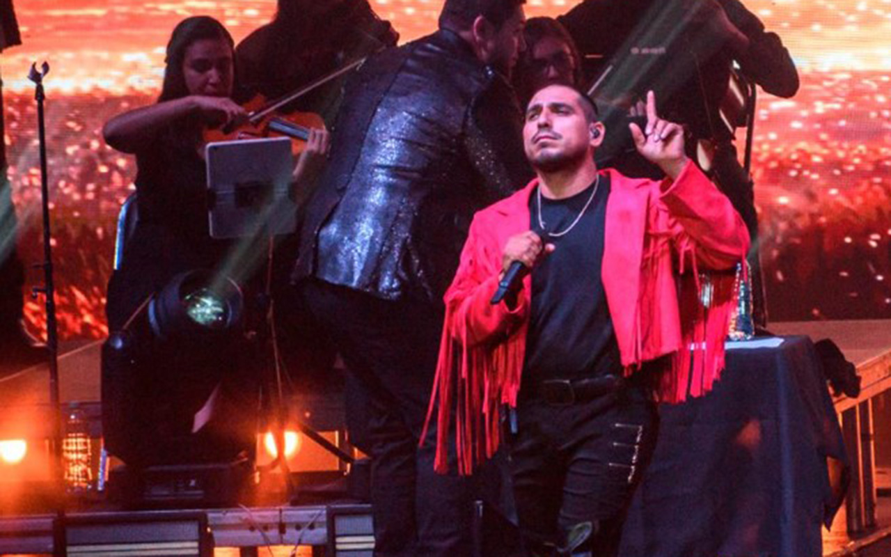 “No me negó unos tenis, me regaló una mentalidad”: Espinoza Paz y la fuerza de Dios en su historia