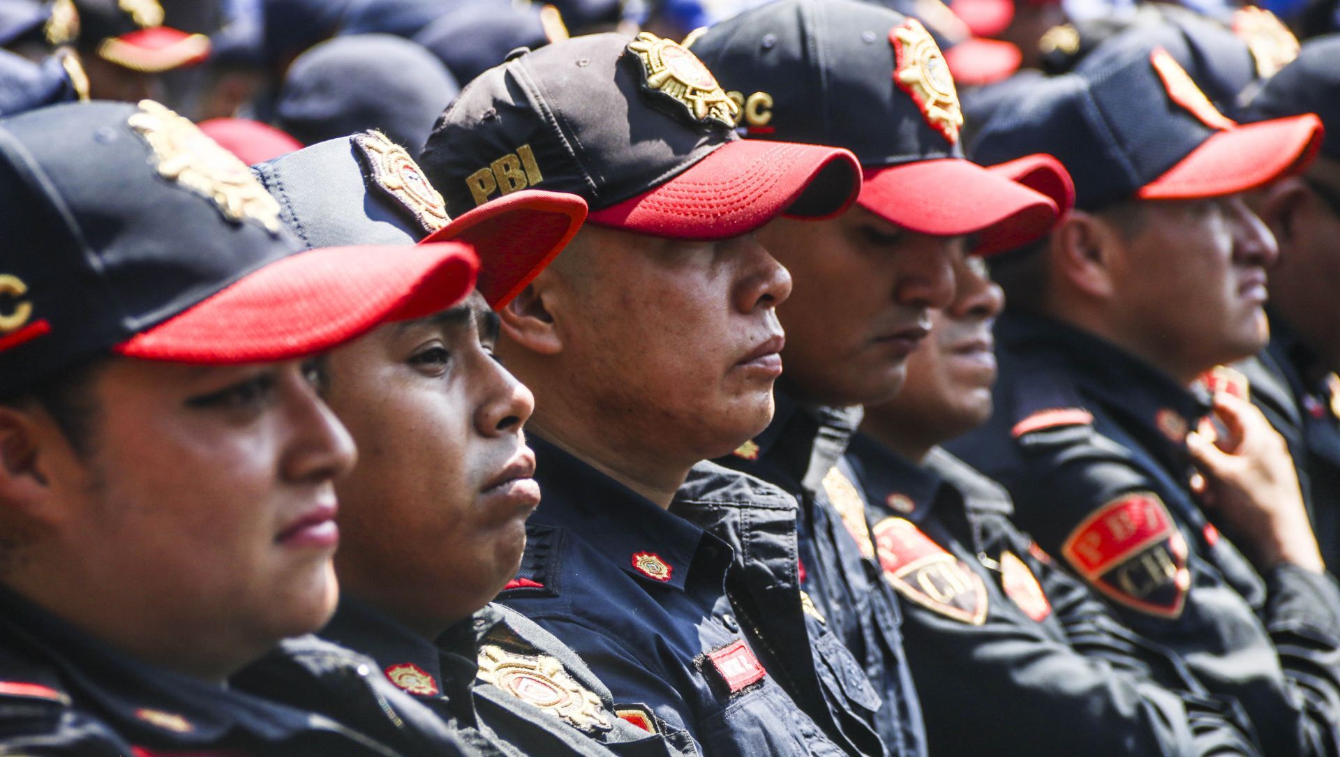 Desgaste psicológico en policías: la ruta hacia controles más humanos y preventivos