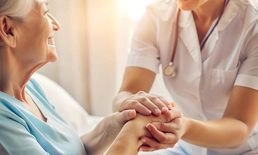 Sin cuidados paliativos, México no está listo para debatir la eutanasia: Dr. Guillermo Aréchiga