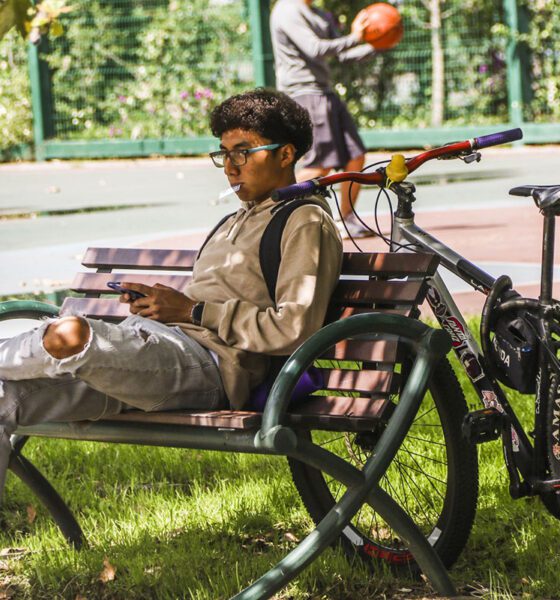 La generación de las seis horas: tecnología sin guía y salud mental sin prioridad