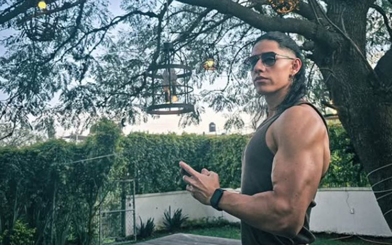 Tavo Betancourt: la voz que inspira dentro y fuera de la pantalla