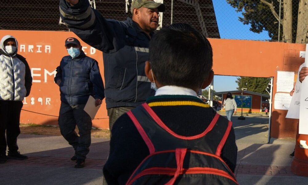 Educación básica tendrá nuevos protocolos obligatorios para la entrega y recepción de menores