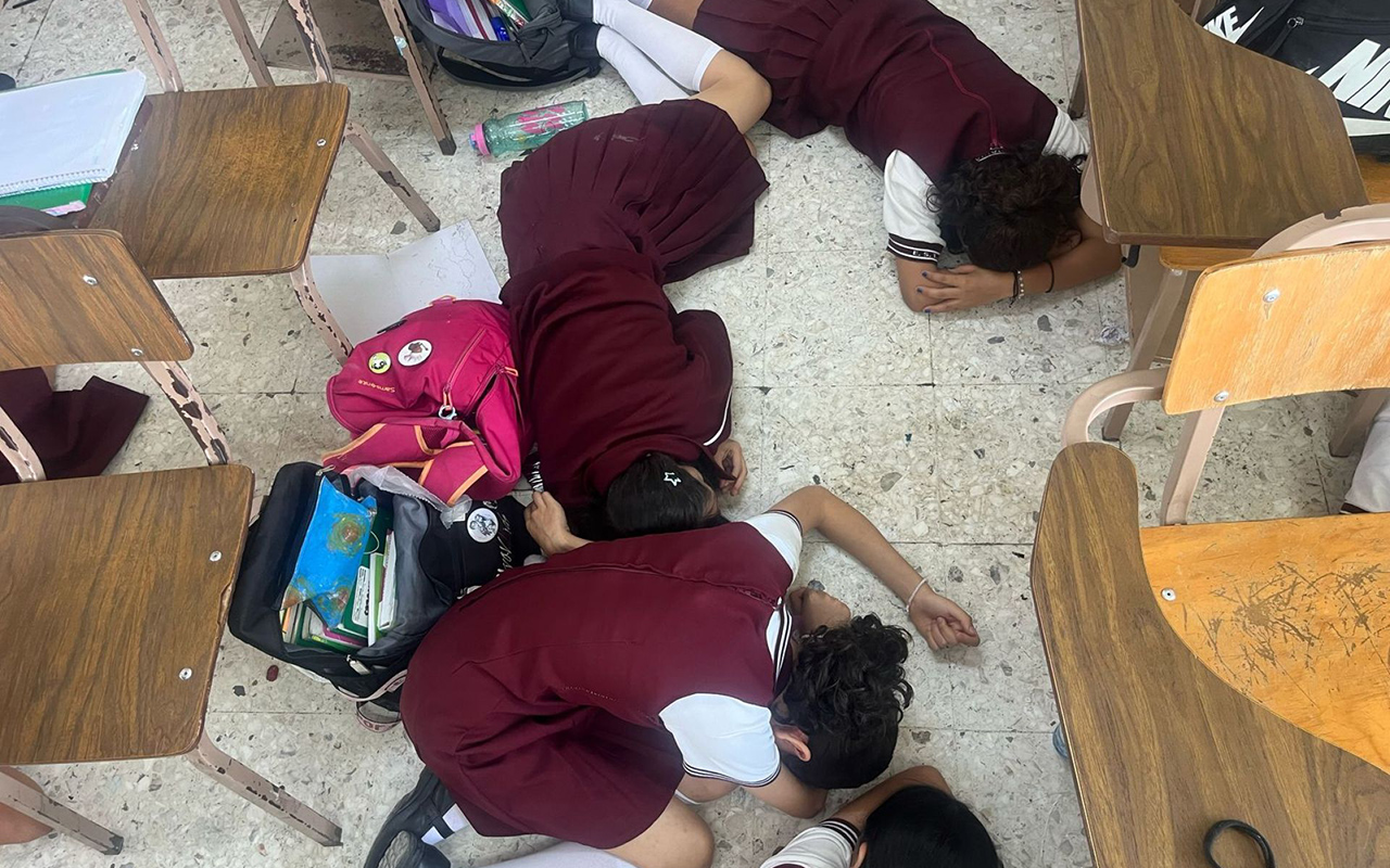 Juventud alerta: escuelas buscan frenar riesgos de radicalización digital