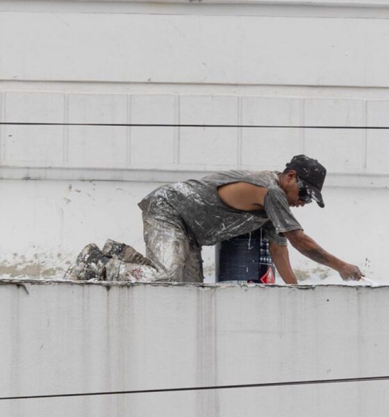 Primer empleo y salario bajo; desafío de los jóvenes en México