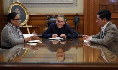 Sheinbaum reitera en llamada telefónica invitación a León XIV para visitar México