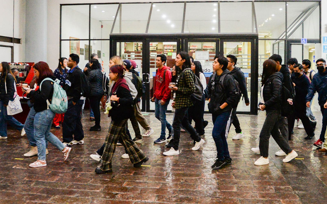 El nivel educativo marca la diferencia salarial en México