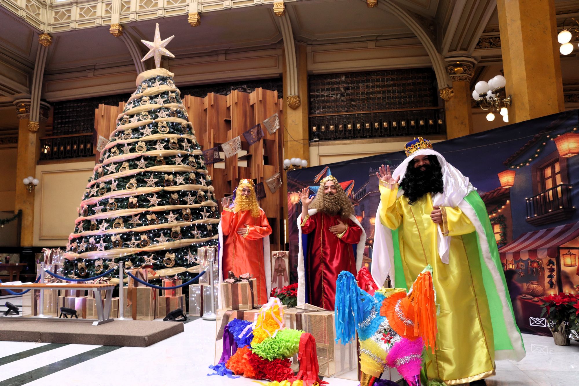 El Palacio Postal es el Palacio de los Deseos