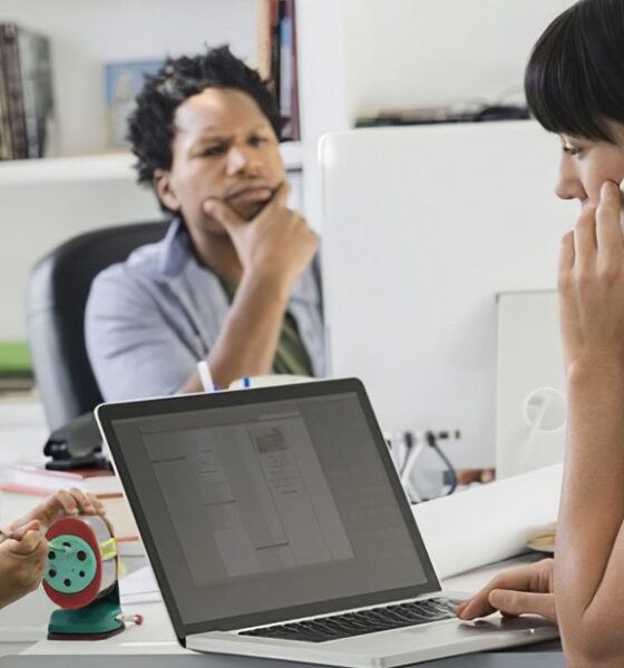 Empresas impulsan políticas de cuidados para evitar que las mujeres abandonen sus empleos