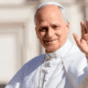 Académico de la IBERO analiza el choque entre el Papa León XIV y Trump. Advierte que la religión se usa hoy como herramienta de odio y poder político.